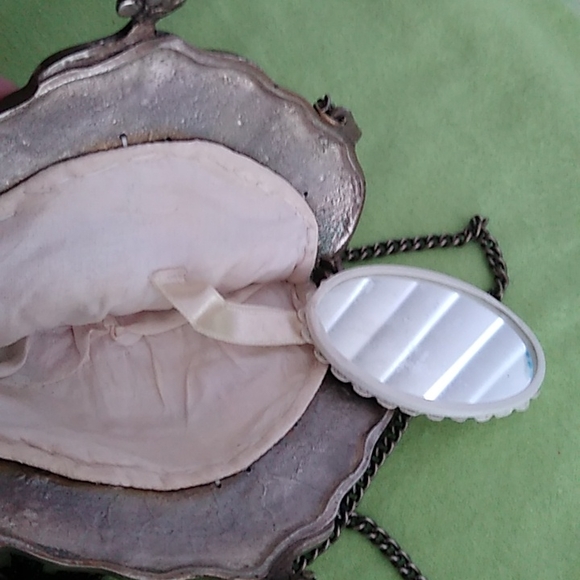 TODAY ONLY Christiana,Vintage beaded bag 100% silk - Picture 9 of 15